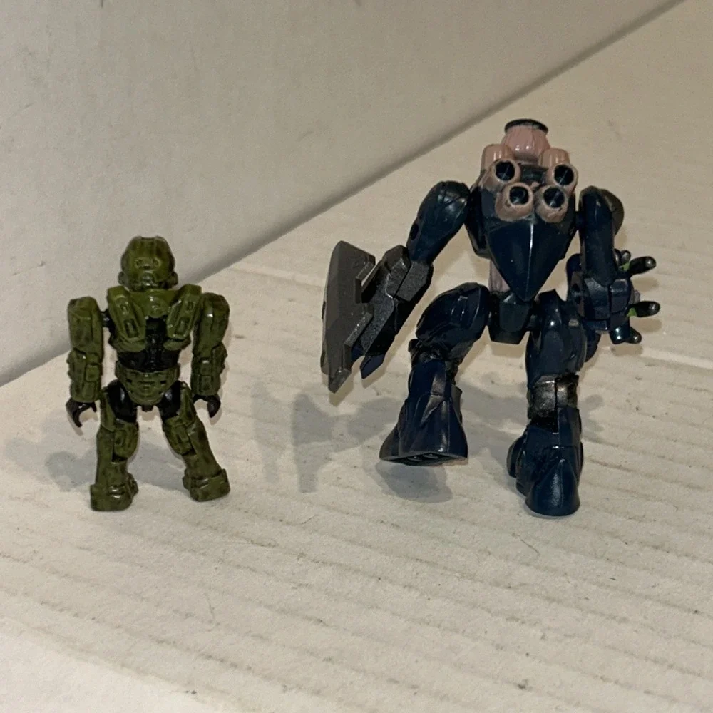 HALO MEGA BLOKS BLUE COVENANT‎ HUNTER & Master Chief MINI FIGURE 96937 D1